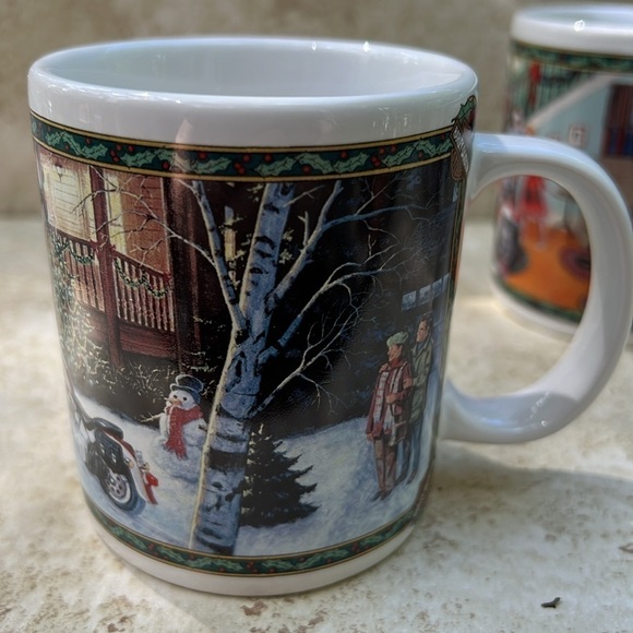 Harley Davidson set of 4 Holiday Christmas Mugs - Picture 2 of 10